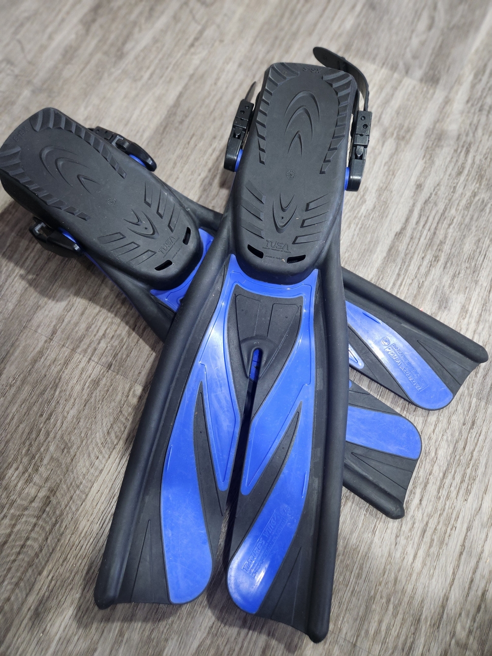Men’s And Womens Black & Blue Adjustable Open-Heel Swim Fins